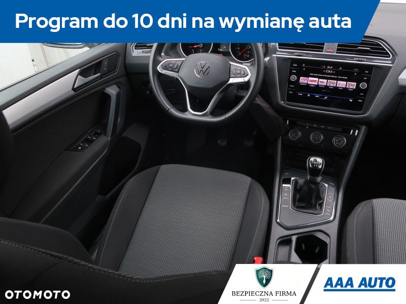 Volkswagen Tiguan - 8