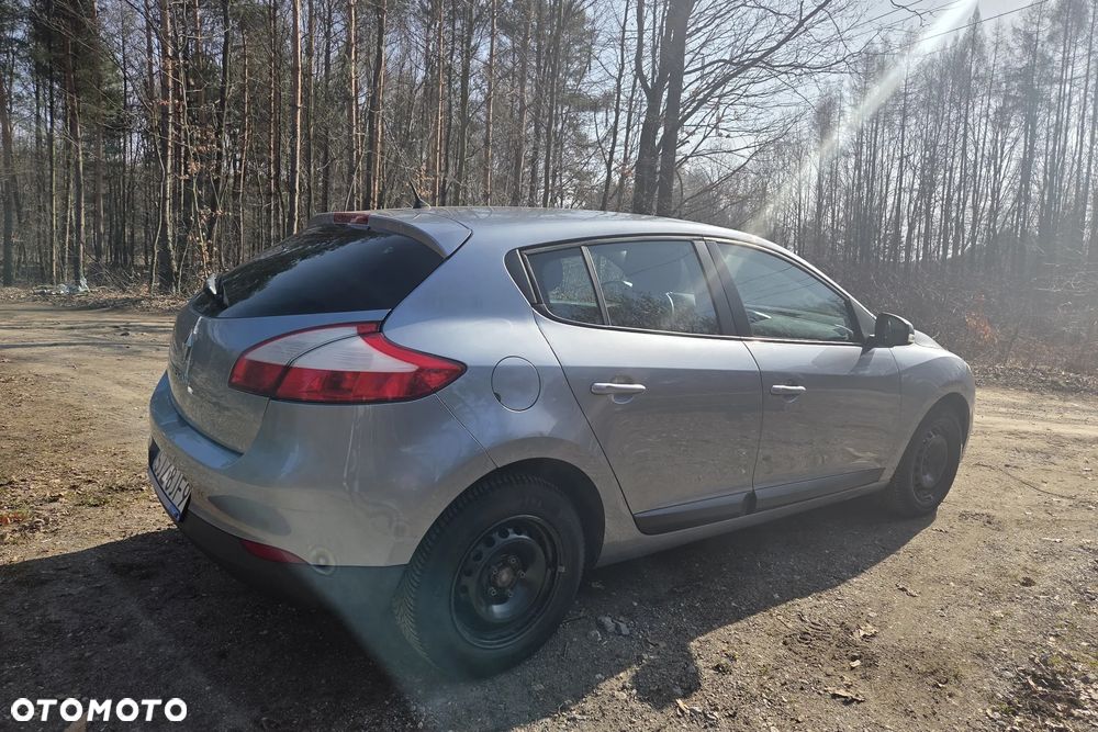 Renault Megane 1.6 16V Authentique - 4