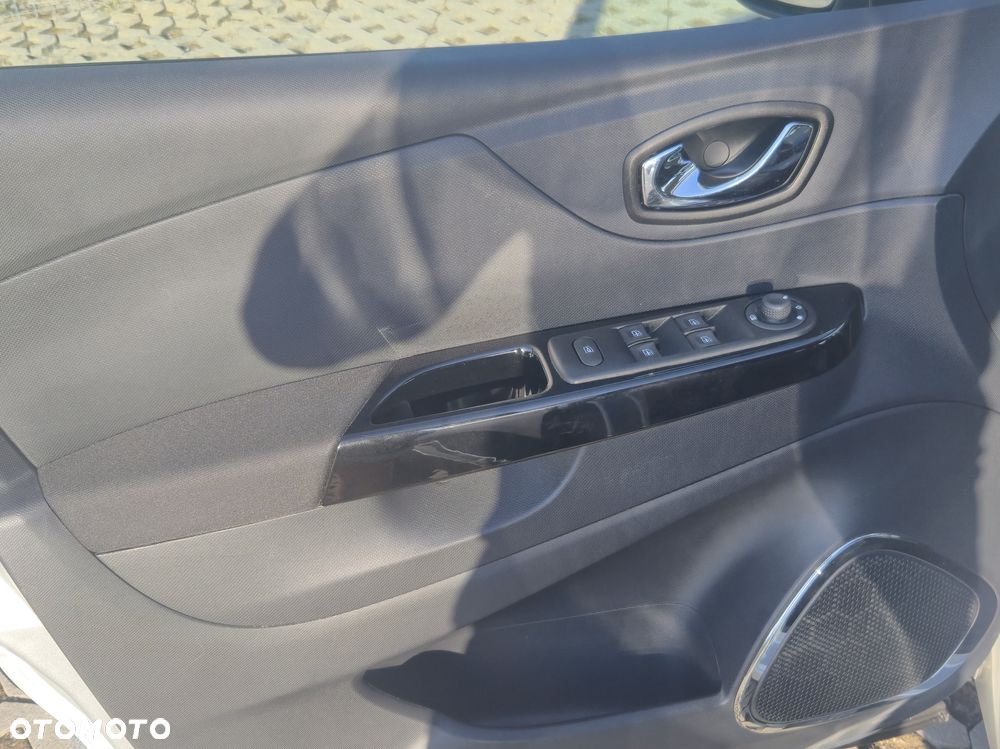 Renault Captur ENERGY TCe 120 EDC Intens - 12
