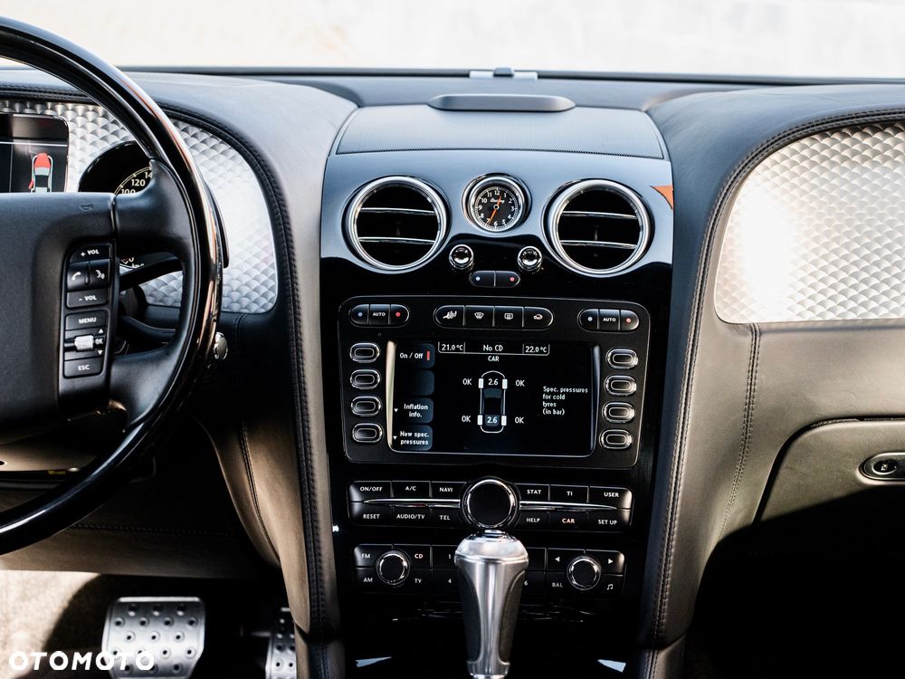 Bentley Flying Spur - 23