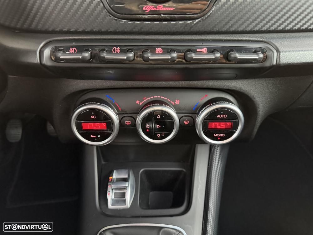 Alfa Romeo Giulietta 2.0 JTDM 16V Veloce - 27