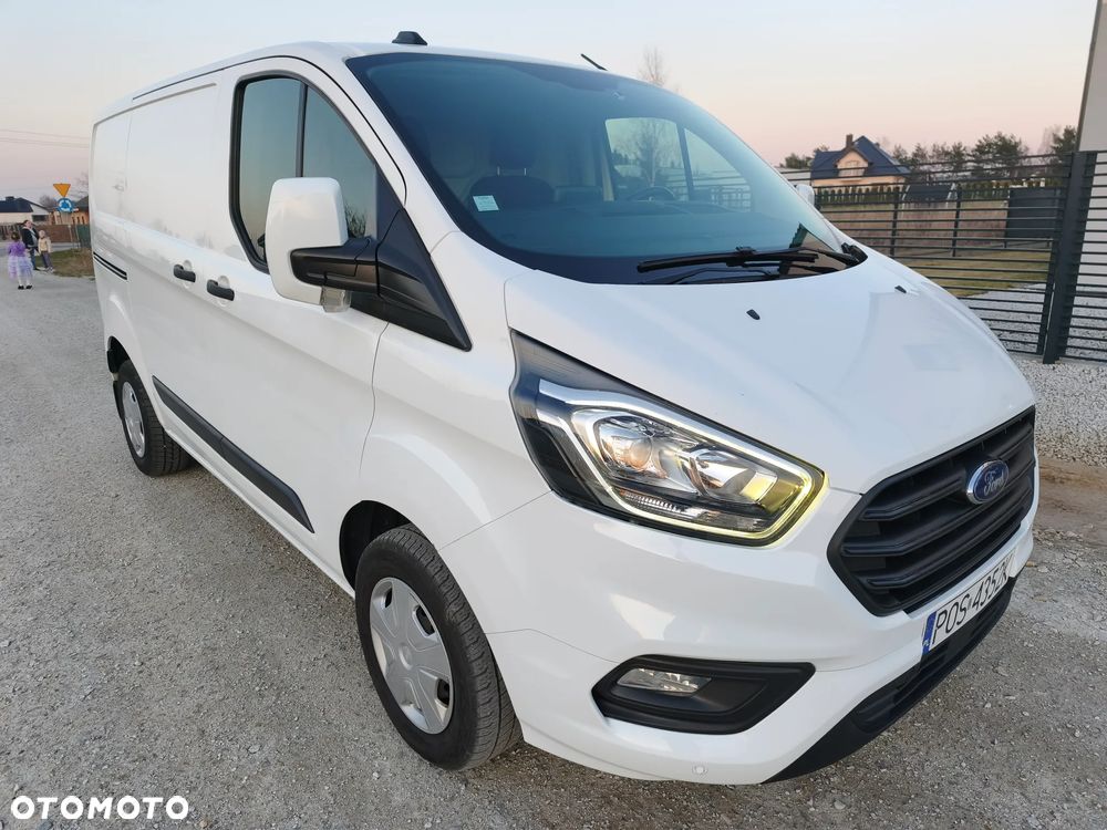 Ford Custom - 2