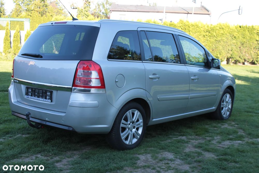 Opel Zafira - 4