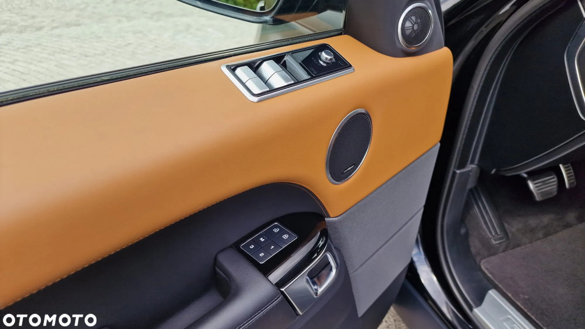Land Rover Range Rover Sport - 26