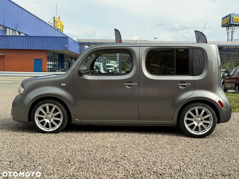 Nissan Cube - 11