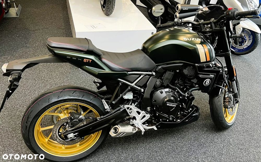 Suzuki GSX - 15