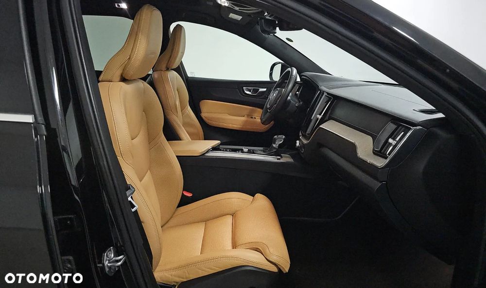 Volvo XC 60 T6 AWD Geartronic Inscription - 9