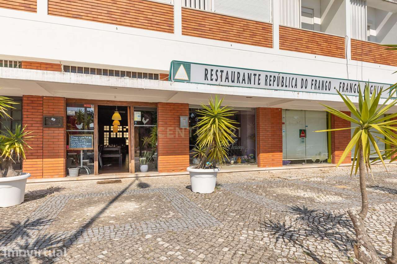 Loja, 222 m², Costa da Caparica - Grande imagem: 2/32