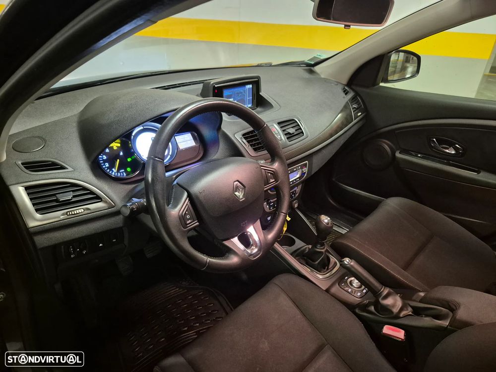 Renault Mégane Sport Tourer ENERGY dCi 110 Start & Stopp Paris Business - 24