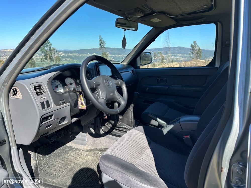 Nissan Pick Up 2.5 TD CD Navara XTr+Box+CD - 15