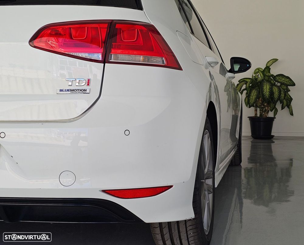 VW Golf 1.6 TDi R-Line DSG - 30