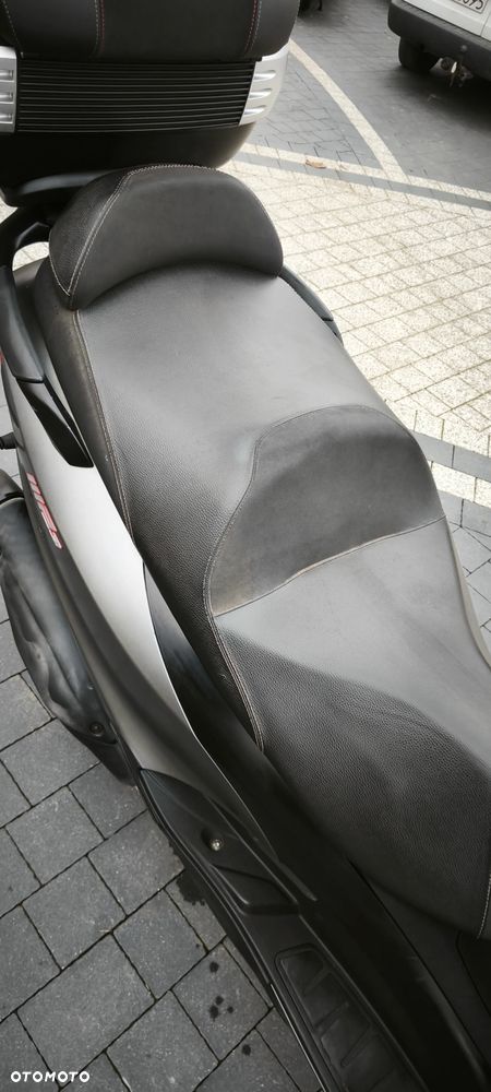 Piaggio MP-3 - 9