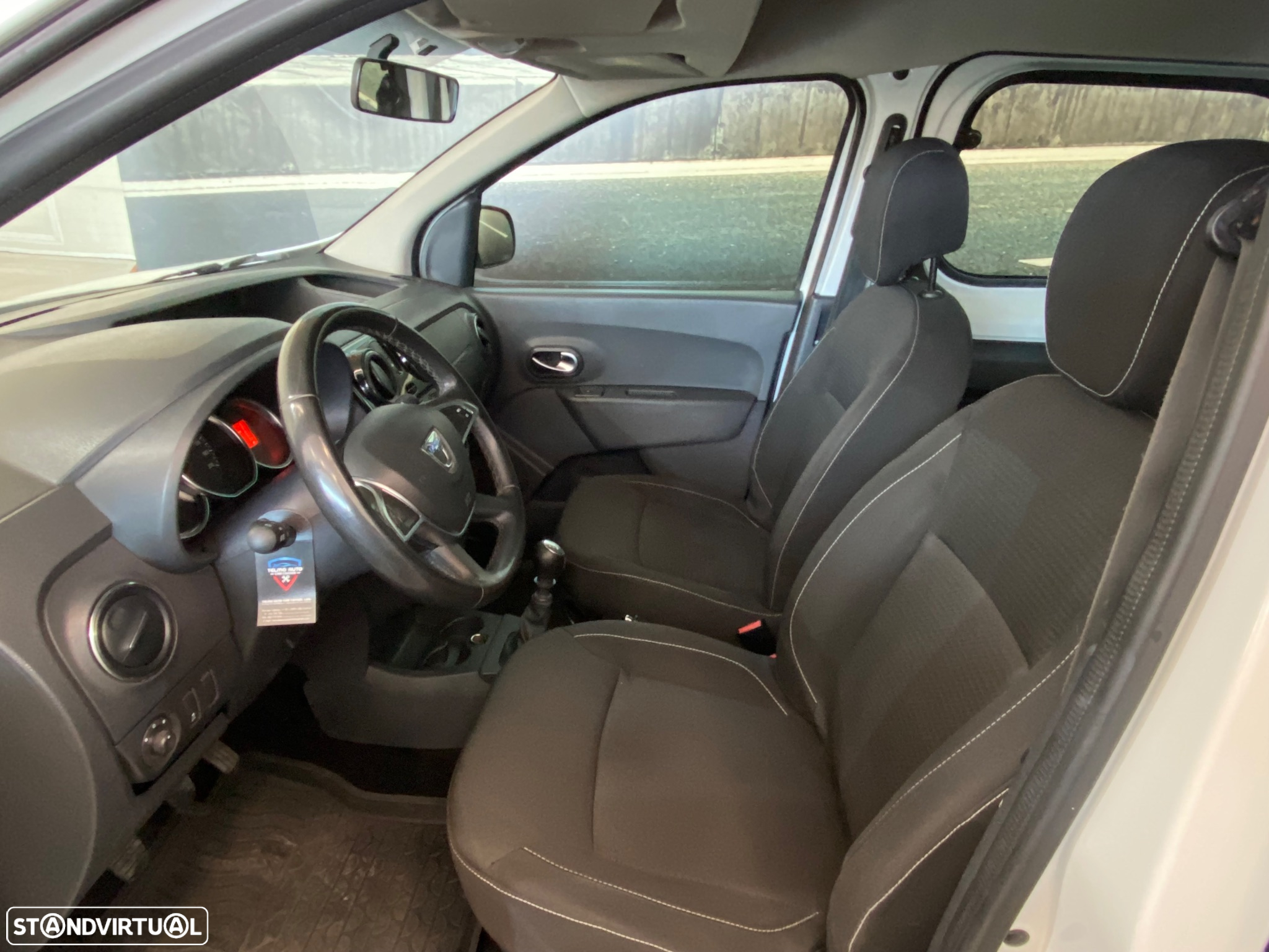 Dacia Dokker 1.5 Blue dCi Essential - 5
