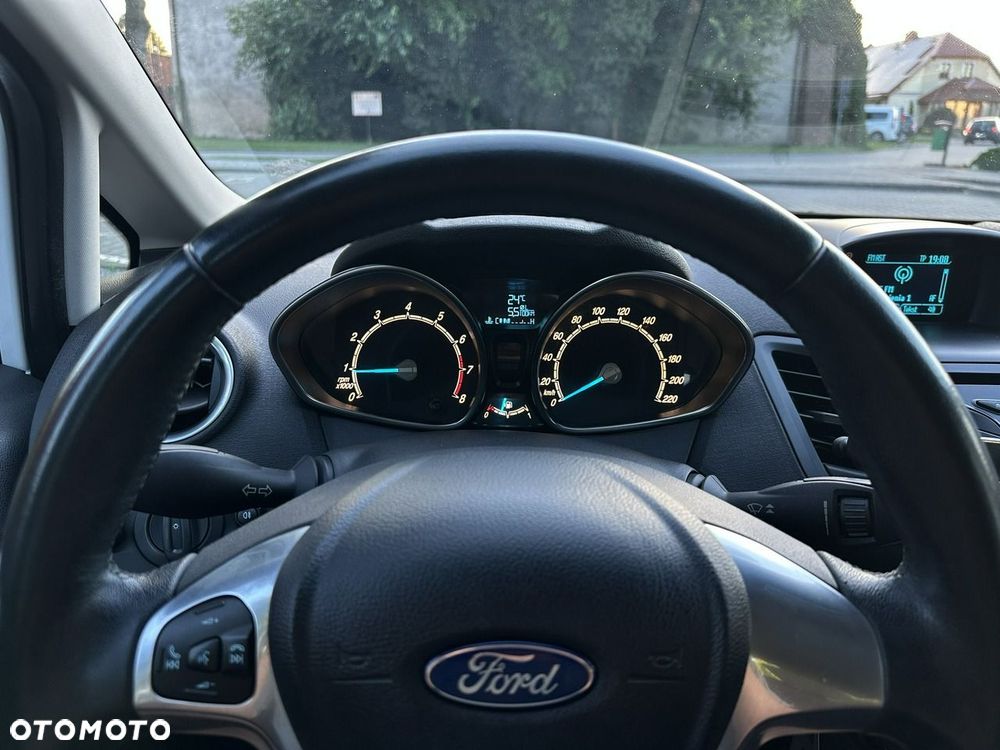 Ford Fiesta - 15