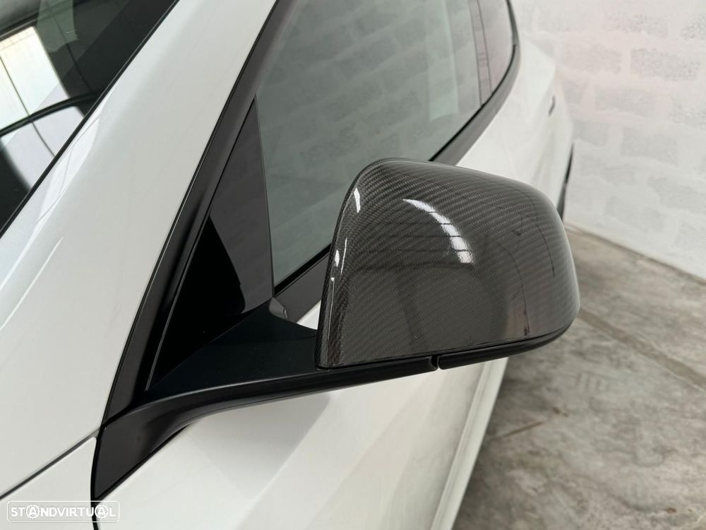 Tesla Model Y Performance Tração Integral - 14