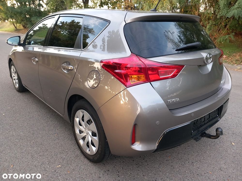 Toyota Auris 1.4 D-4D Premium Comfort - 6