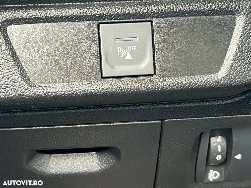 Dacia Sandero TCe 90 MT6 Comfort - 17