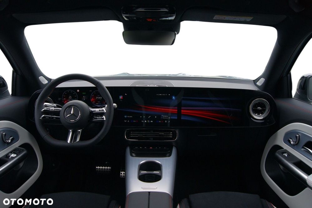 Mercedes-Benz GLB - 10