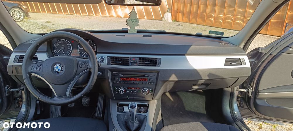 BMW Seria 3 320d - 3