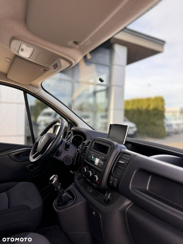 Renault Trafic - 19