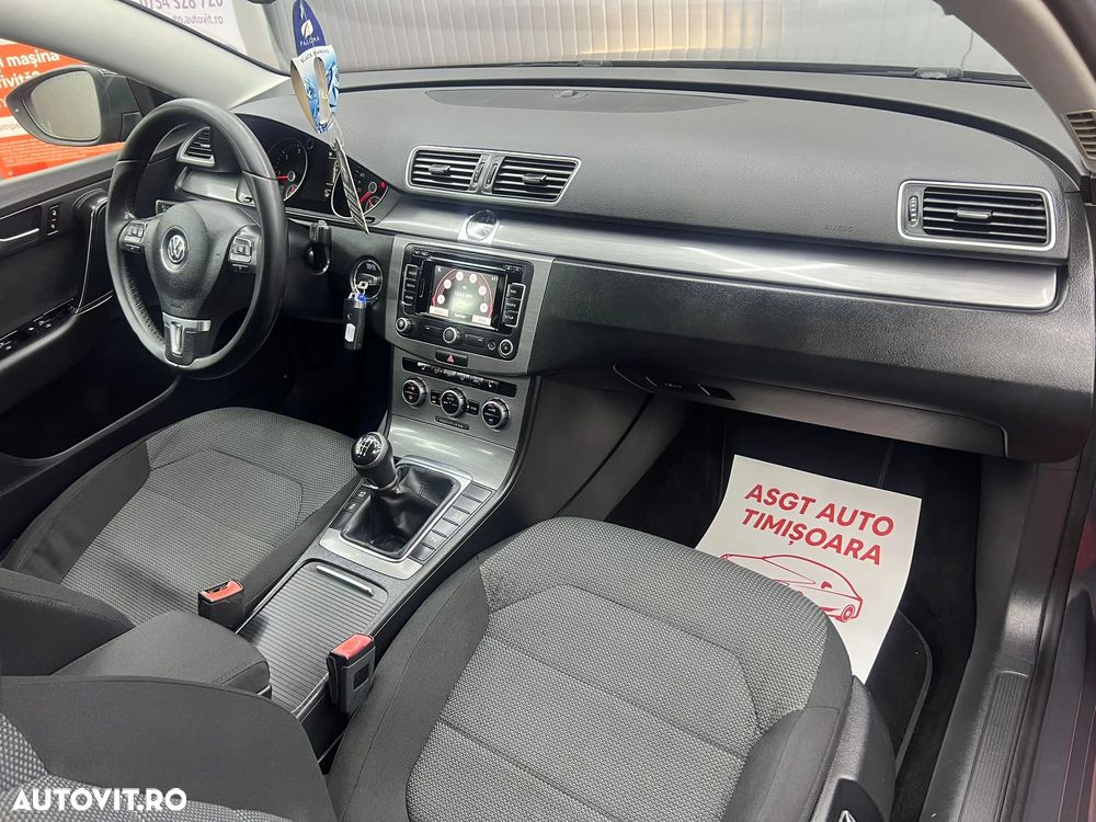 Volkswagen Passat - 9