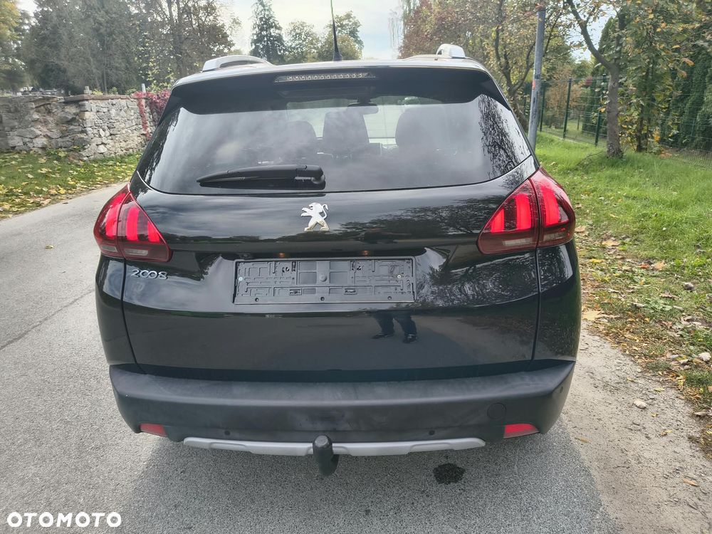 Peugeot 2008 BlueHDi 100 STOP & START Allure - 10