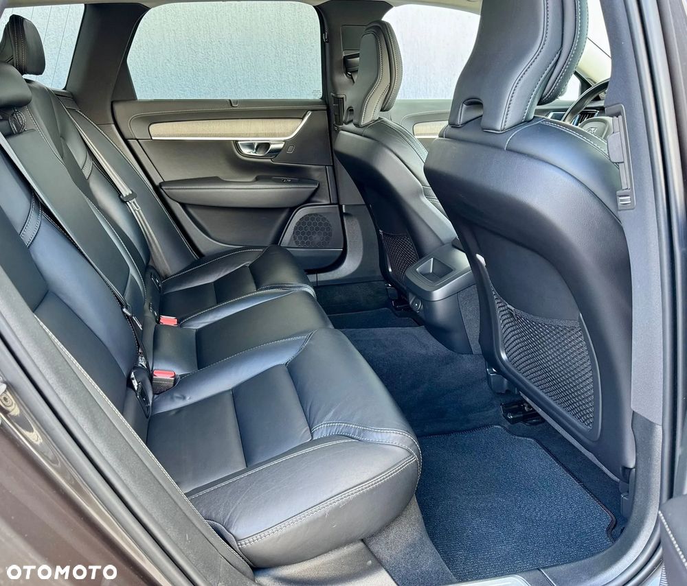 Volvo V90 Cross Country B5 B AWD Pro - 6