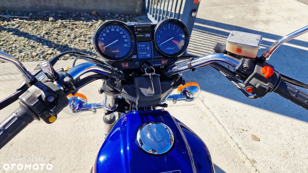 Honda CB - 32