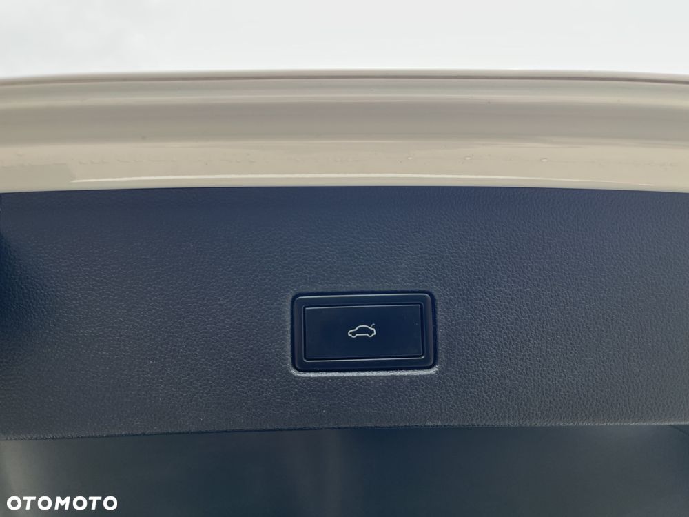 Volkswagen T-Roc 2.0 TDI SCR DPF Premium DSG - 23