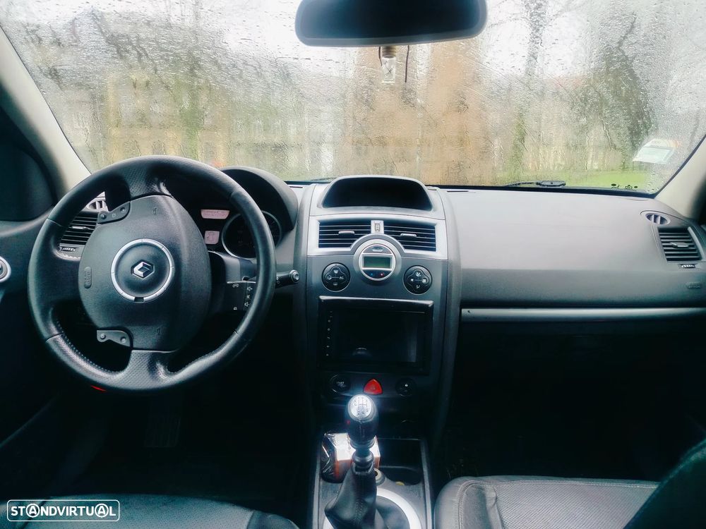 Renault Mégane 1.5 dCi Confort - 10