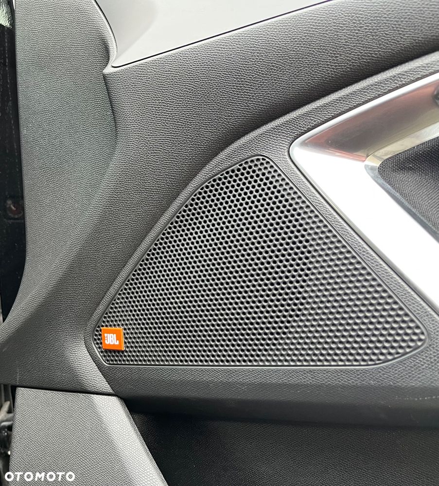 Peugeot 308 1.6 e-HDi Allure S&S - 9