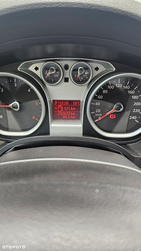 Ford Kuga 2.0 TDCi Titanium MPS6 - 9
