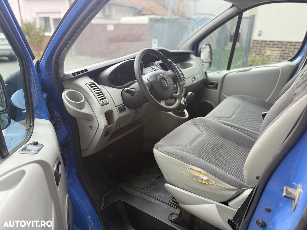 Opel Vivaro - 9