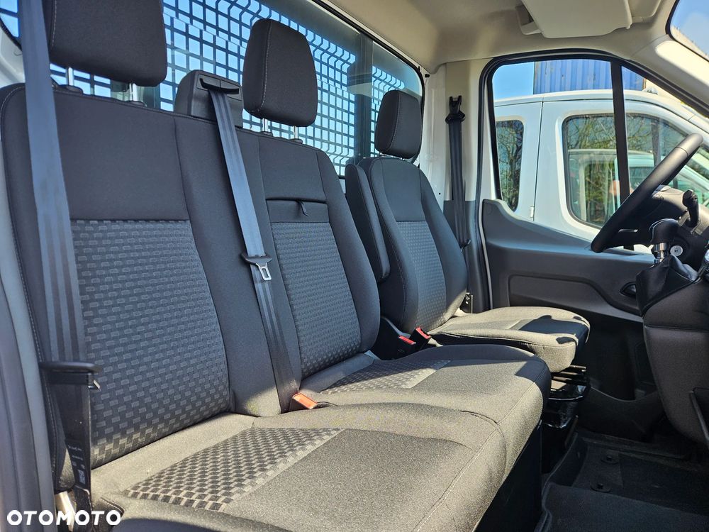 Ford Transit - 12