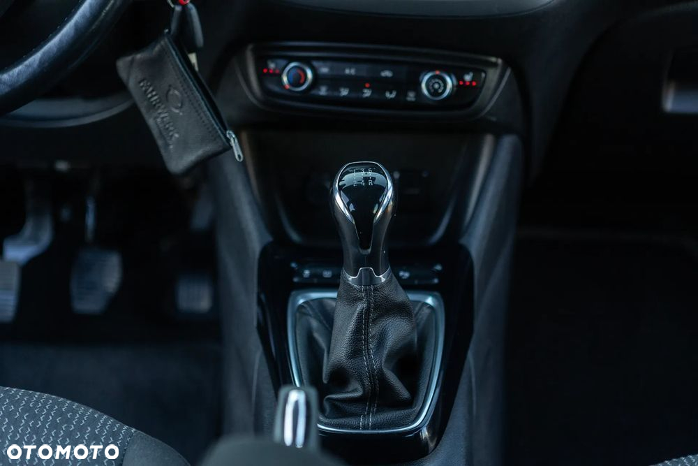 Opel Crossland X - 26