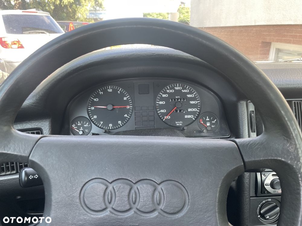 Audi 80 1.6 - 10