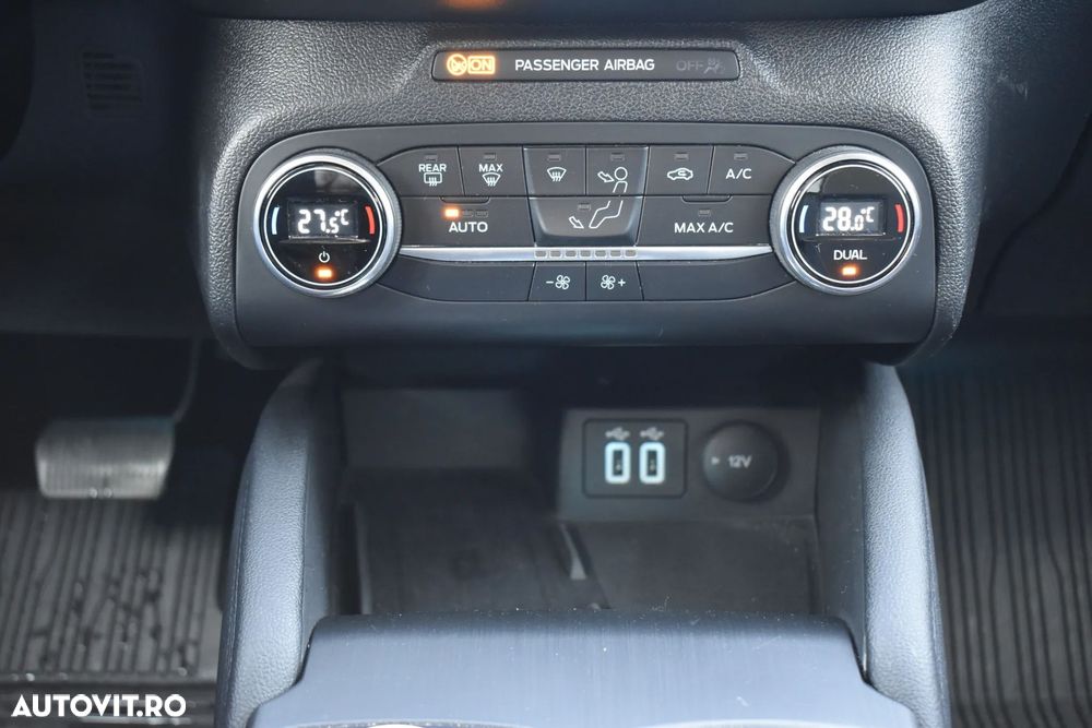 Ford Focus 2.0 EcoBlue Titanium - 21