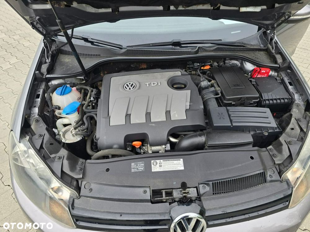 Volkswagen Golf - 33