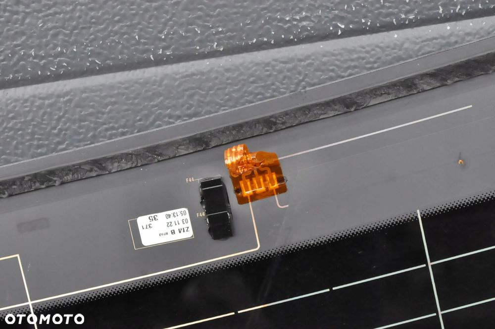 BMW F44 GRAN COUPE SZYBA TYLNA 20r - 3