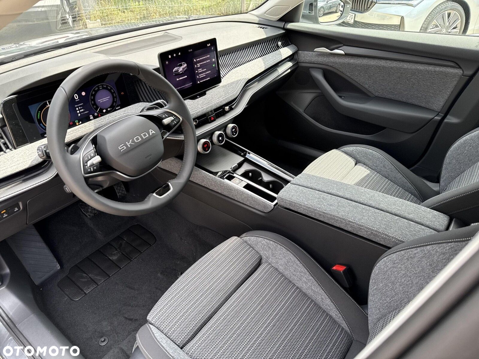 Skoda Superb 1.5 TSI Plug-in Hybrid Edition 130 DSG - 11