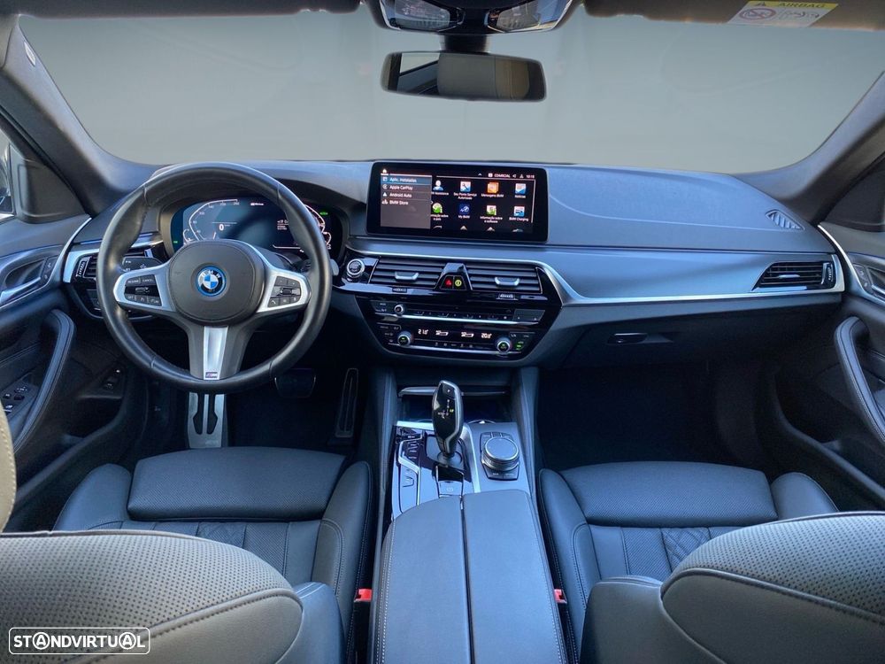 BMW 530 e Pack Desportivo M - 5