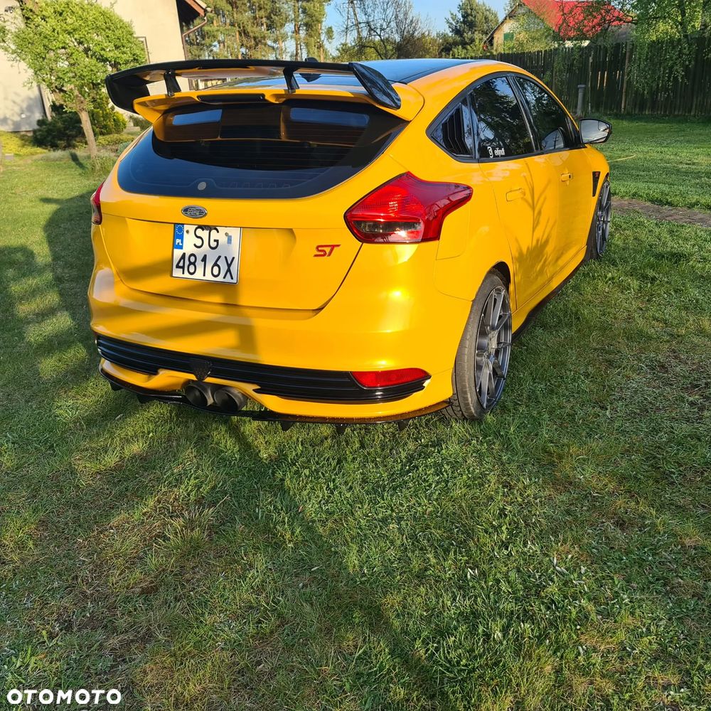 Ford Focus 2.0 EcoBoost ST - 6