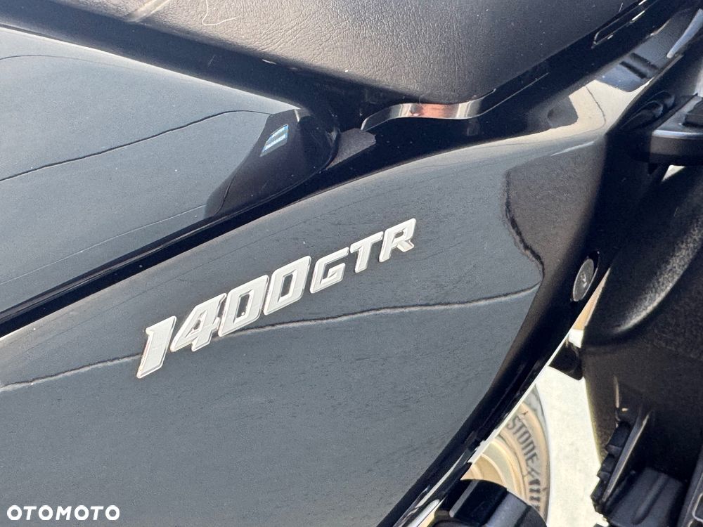 Kawasaki GTR - 23