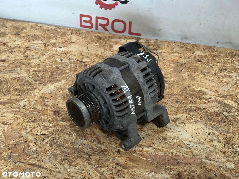 ALTERNATOR OPEL ASTRA IV 1.4 TB 14' 13581885 - 1