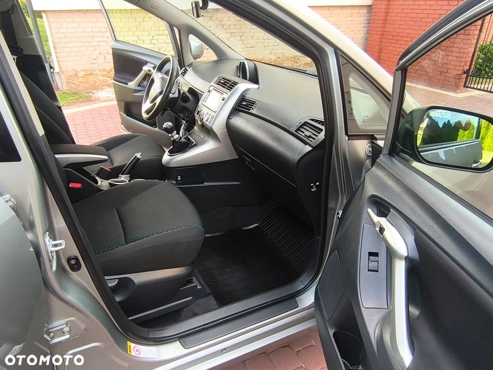 Toyota Verso 1.8 Sol plus NAVI - 17