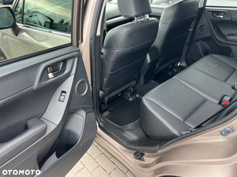 Subaru Forester 2.0D XE NAV Euro5 - 19