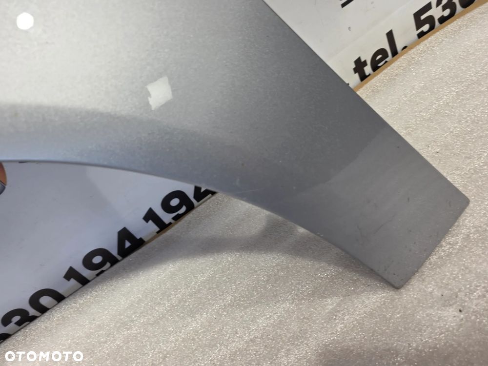AUDI 8V0 HB , LIFT 12-20 ŁADNY LEWY BŁOTNIK PRZEDNI PRZÓD SREBRNY METALIK NR AUKCJI BŁ266 - 2