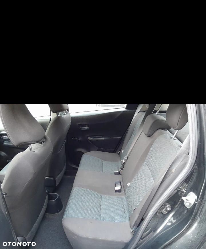 Toyota Yaris 1.33 VVT-i Lounge - 7