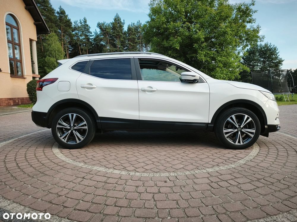 Nissan Qashqai 1.6 DIG-T N-Connecta - 12