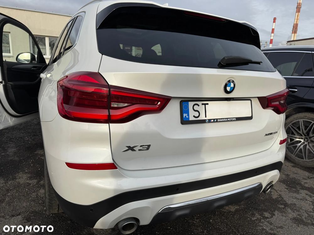 BMW X3 xDrive30i GPF Luxury Line - 27